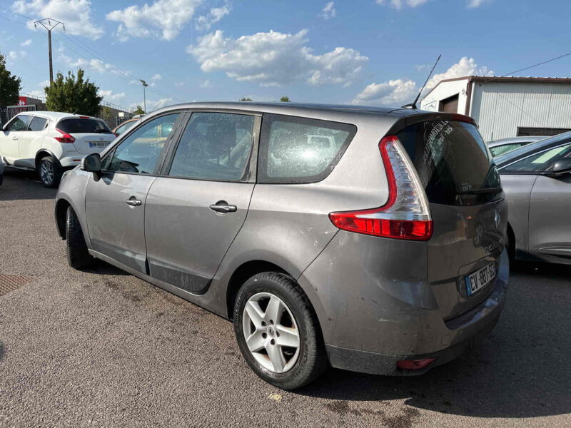RENAULT GRAND SCÉNIC III 2013