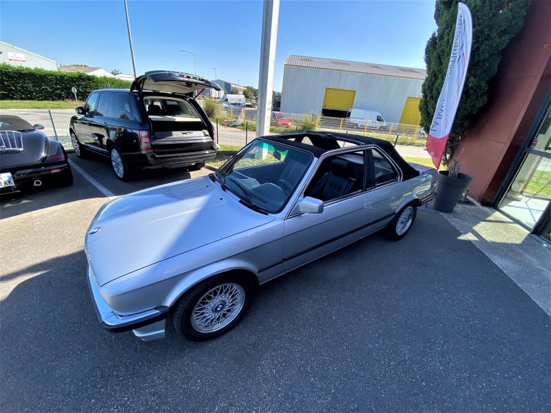 B.M.W. SERIE 3 E30 320i  BAUR  1984