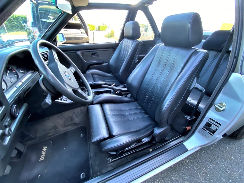 B.M.W. SERIE 3 E30 320i  BAUR  1984