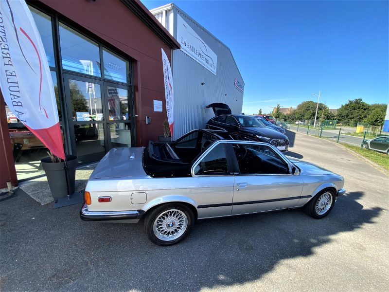 B.M.W. SERIE 3 E30 320i  BAUR  1984