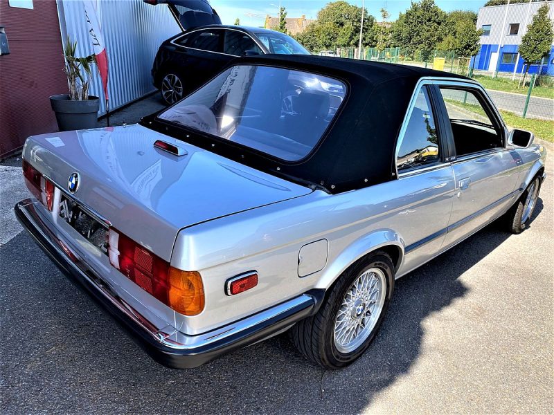 B.M.W. SERIE 3 E30 320i  BAUR  1984