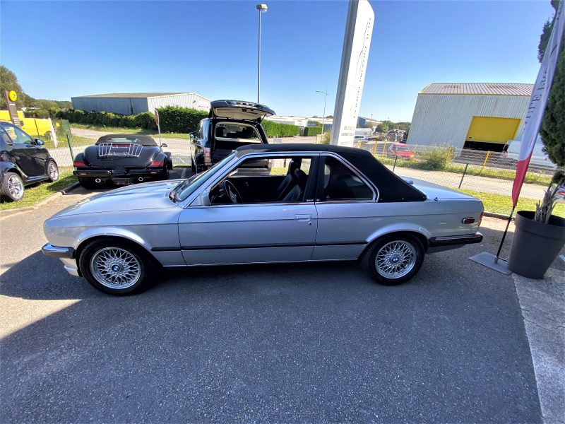 B.M.W. SERIE 3 E30 320i  BAUR  1984