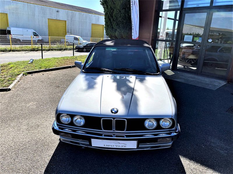 B.M.W. SERIE 3 E30 320i  BAUR  1984