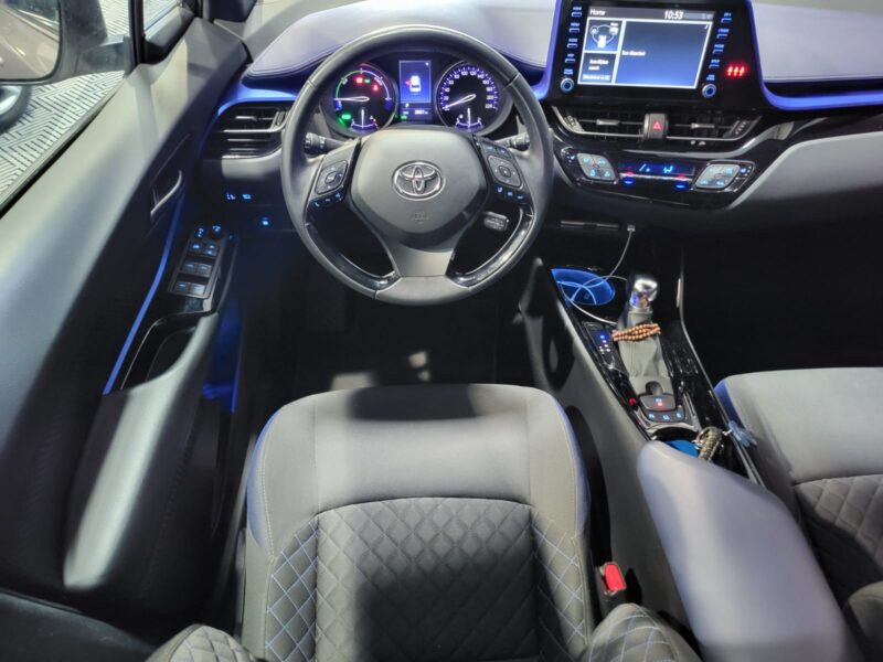 TOYOTA CH-R 184H 2.0 VVT-i 153cv Graphic CVT // SIEGES CHAUFFANTS/CAMERA DE RECUL/DETECTION ANGLES M