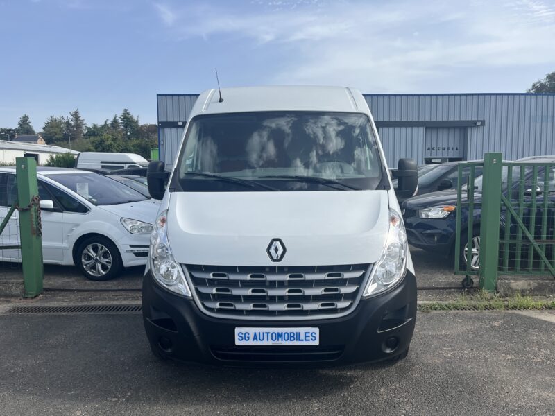 RENAULT MASTER III Camionnette 2012