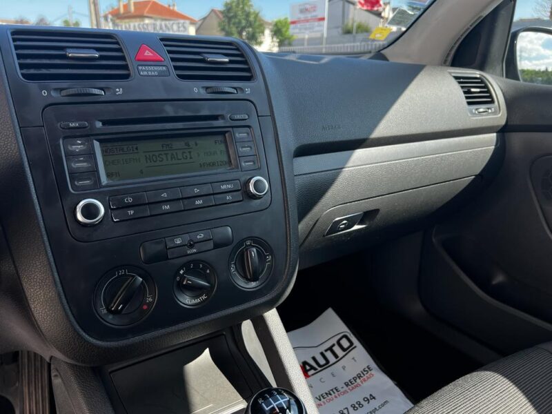 VOLKSWAGEN GOLF V 2006