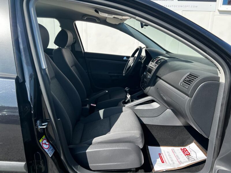 VOLKSWAGEN GOLF V 2006