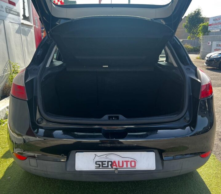 RENAULT MEGANE III 2013