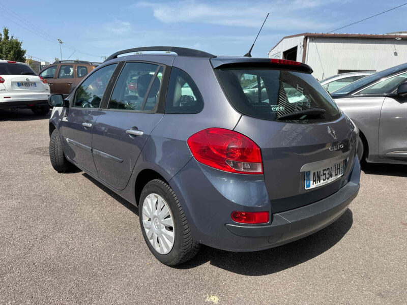 RENAULT CLIO III Grandtour 2010