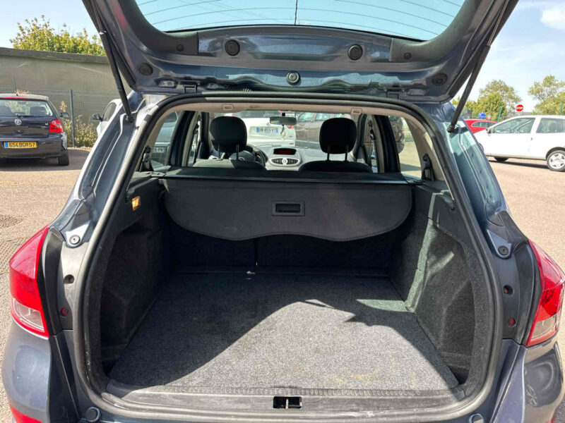 RENAULT CLIO III Grandtour 2010