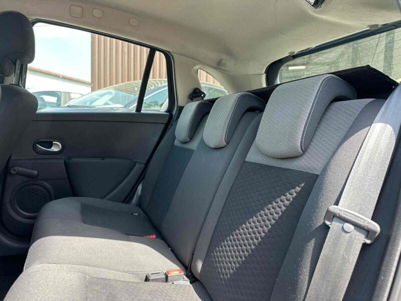 RENAULT CLIO III Grandtour 2010