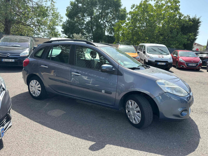 RENAULT CLIO III Grandtour 2010