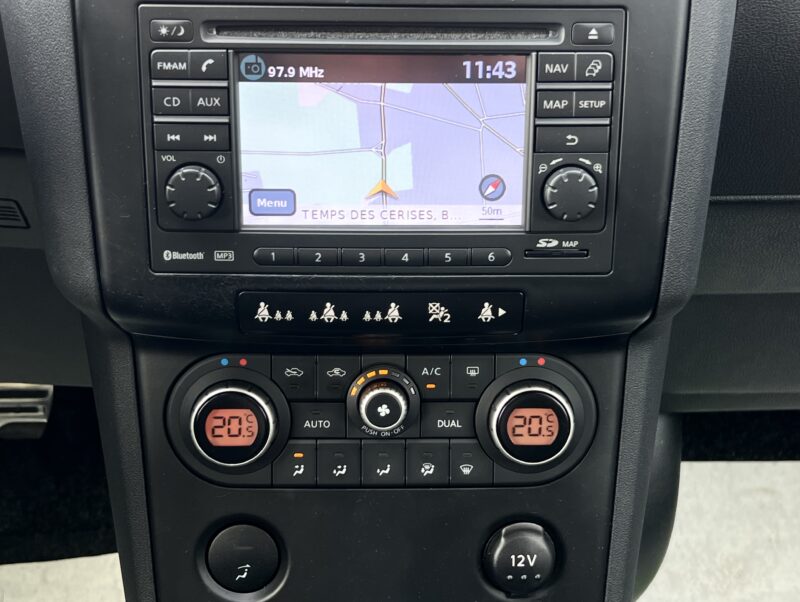 NISSAN QASHQAI CONNECT EDITION 1.6 115 Cv 1ERE MAIN TOIT PANORAMIQUE GPS CAMERA - Garantie1an