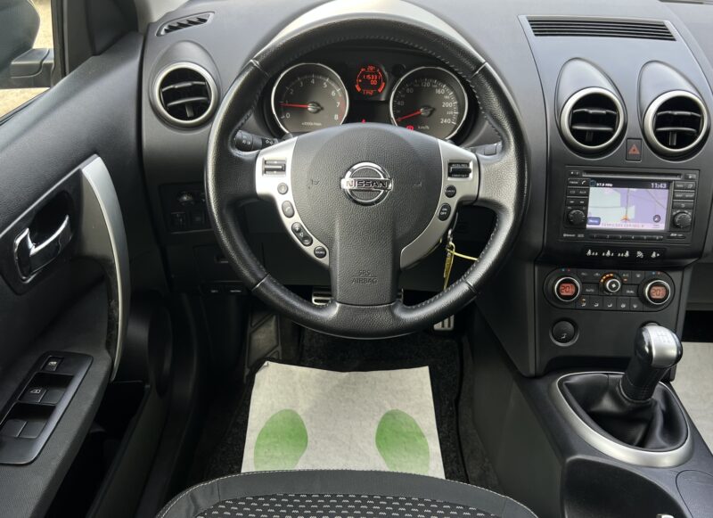 NISSAN QASHQAI CONNECT EDITION 1.6 115 Cv 1ERE MAIN TOIT PANORAMIQUE GPS CAMERA - Garantie1an