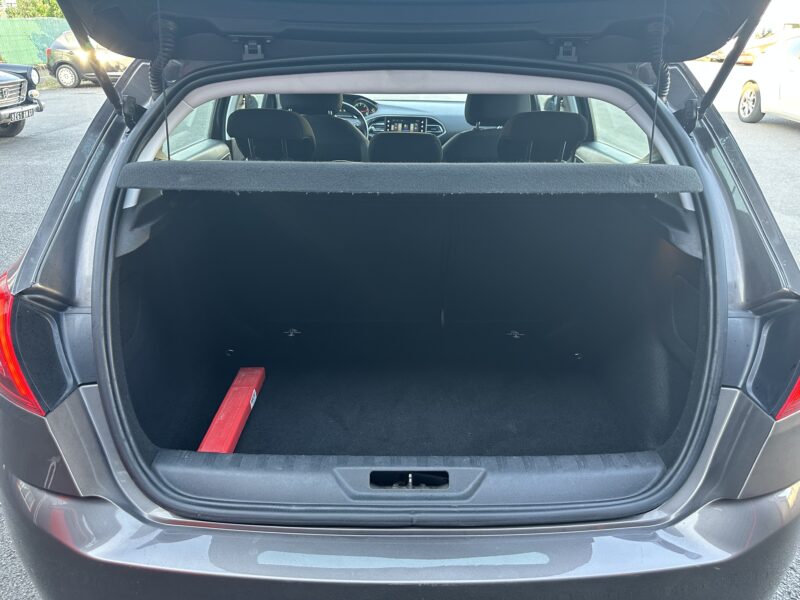 Peugeot 308 1.6 e-HDi 115ch 