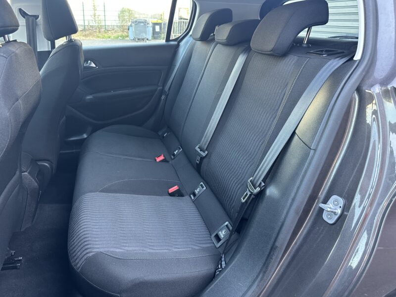 Peugeot 308 1.6 e-HDi 115ch 