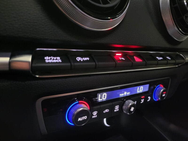 AUDI A3 Sportback 2017 2.0 TFSI Quattro 190cv  /CARPLAY+VIRTUAL COCKPIT+CAMERA+VOLANT MEPLA