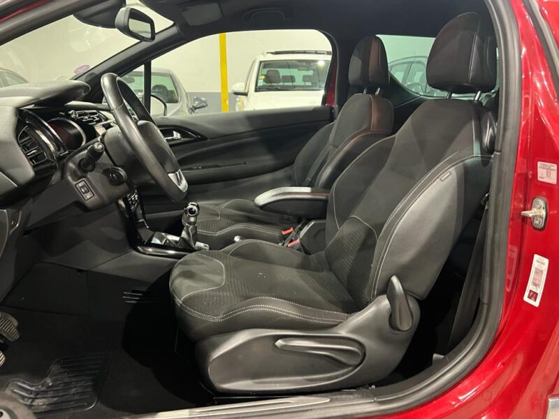 CITROEN DS3 2011