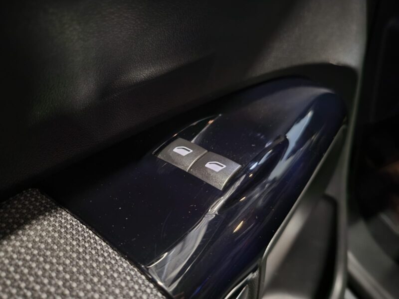 CITROËN C4 CACTUS 1.2 VTI 82CH FEEL / GPS+RETRO ELEC+BLUETOOTH