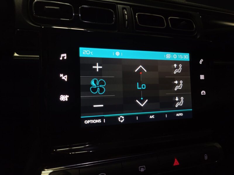 CITROEN C3 III 1.2 PureTech 82cv Shine 5p // APPLE CARPLAY/RADAR-AR/REGULATEUR-LIMITEUR DE VITESSE