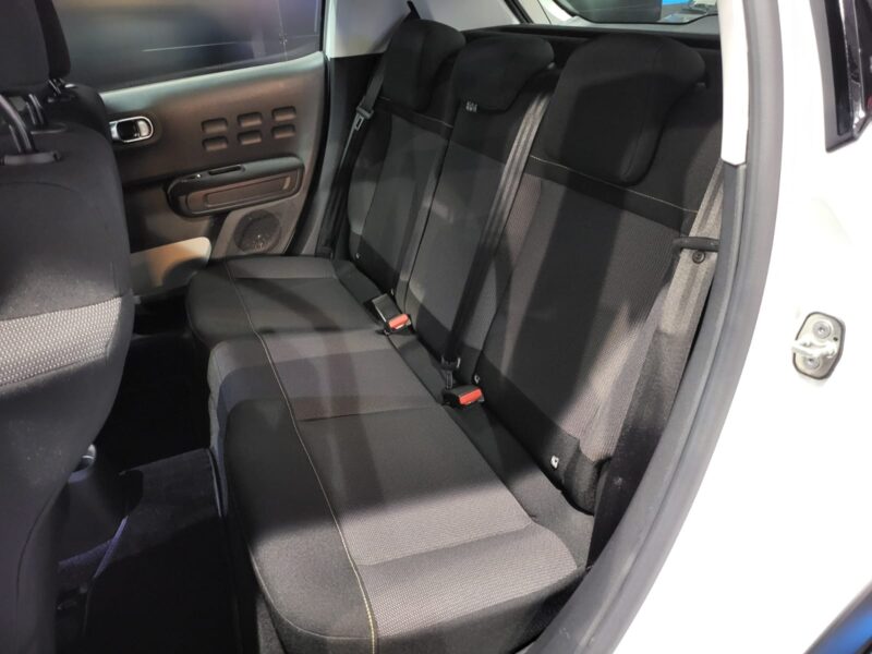 CITROEN C3 III 1.2 PureTech 82cv Shine 5p // APPLE CARPLAY/RADAR-AR/REGULATEUR-LIMITEUR DE VITESSE