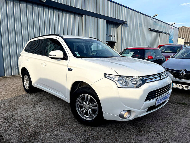 MITSUBISHI OUTLANDER III 2014