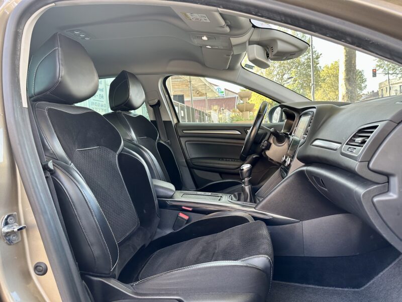 RENAULT MEGANE IV 2016