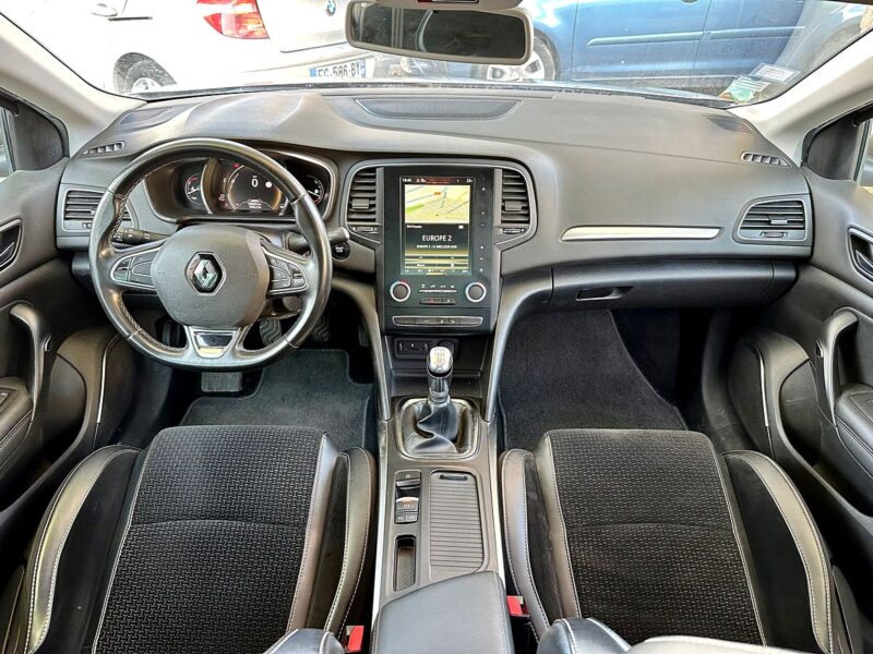 RENAULT MEGANE IV 2016