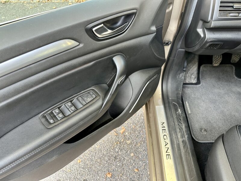 RENAULT MEGANE IV 2016