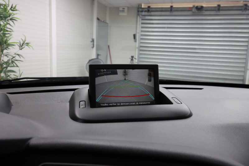 PEUGEOT 3008 1.6 BlueHDi 120ch 