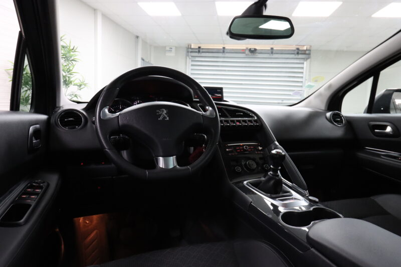 PEUGEOT 3008 1.6 BlueHDi 120ch 