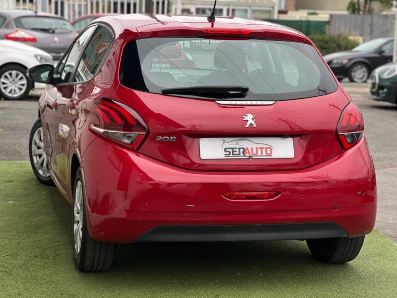 PEUGEOT 208 2017