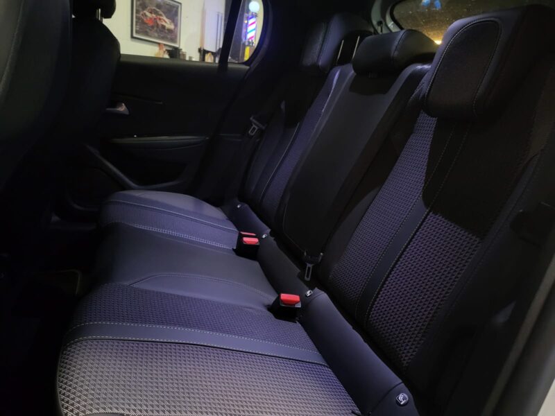 PEUGEOT 208 1.2 PureTech 100 cv GT-line Caméra , AppleCarplay