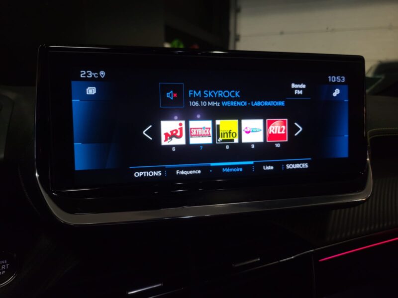 PEUGEOT 208 1.2 PureTech 100 cv GT-line Caméra , AppleCarplay