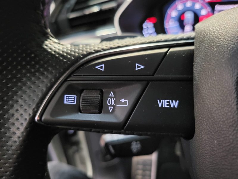 S LINE 35 TFSI 150cv / TOIT OUVRANT / APPLE CARPLAY