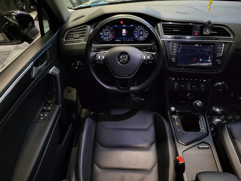 VOLKSWAGEN TIGUAN 2017 2.0 TDI 150cv CARAT EXCLUSIVE /VIRTUAL COCKPIT+PARK ASSIST+CAMERA+TOIT OUVRAN