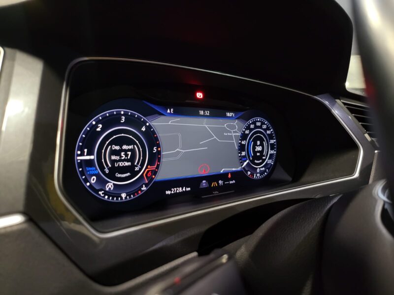 VOLKSWAGEN TIGUAN 2017 2.0 TDI 150cv CARAT EXCLUSIVE /VIRTUAL COCKPIT+PARK ASSIST+CAMERA+TOIT OUVRAN