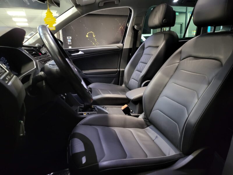 VOLKSWAGEN TIGUAN 2017 2.0 TDI 150cv CARAT EXCLUSIVE /VIRTUAL COCKPIT+PARK ASSIST+CAMERA+TOIT OUVRAN