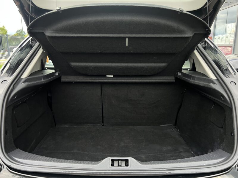 RENAULT MEGANE RENAULT MEGANE 3 III PHASE 2 1.5 DCI 95 Cv 1ERE MAIN / BLUETOOTH REGULATEUR CRIT AIR 