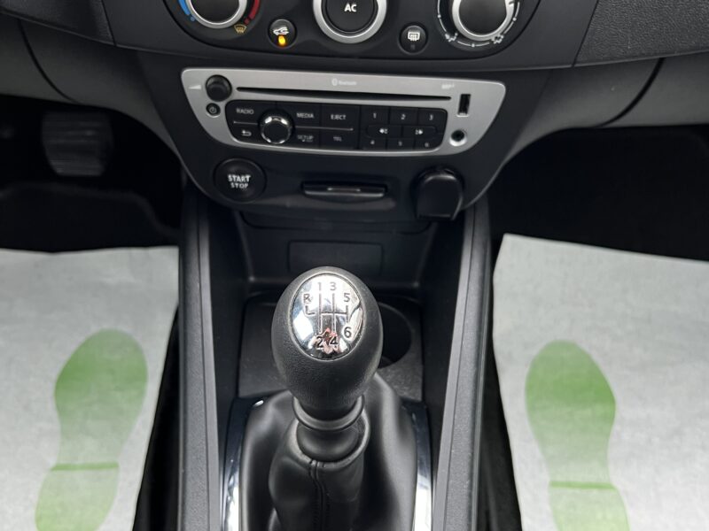 RENAULT MEGANE RENAULT MEGANE 3 III PHASE 2 1.5 DCI 95 Cv 1ERE MAIN / BLUETOOTH REGULATEUR CRIT AIR 