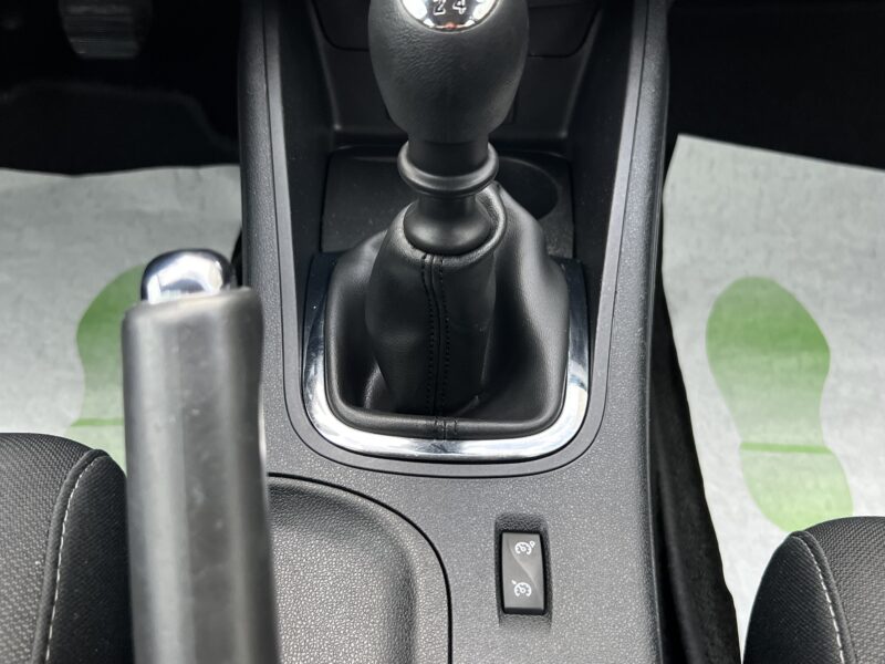 RENAULT MEGANE RENAULT MEGANE 3 III PHASE 2 1.5 DCI 95 Cv 1ERE MAIN / BLUETOOTH REGULATEUR CRIT AIR 