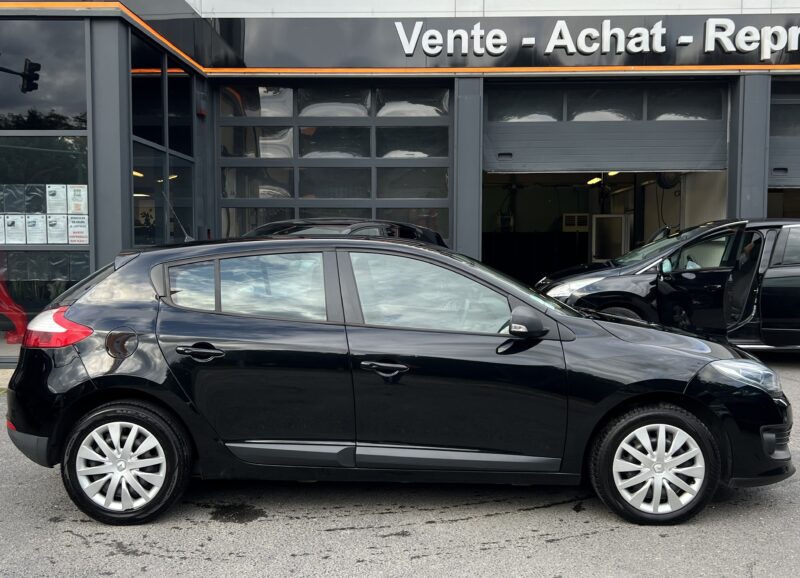 RENAULT MEGANE RENAULT MEGANE 3 III PHASE 2 1.5 DCI 95 Cv 1ERE MAIN / BLUETOOTH REGULATEUR CRIT AIR 
