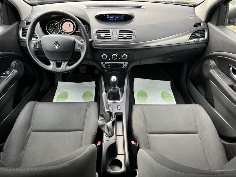 RENAULT MEGANE RENAULT MEGANE 3 III PHASE 2 1.5 DCI 95 Cv 1ERE MAIN / BLUETOOTH REGULATEUR CRIT AIR 