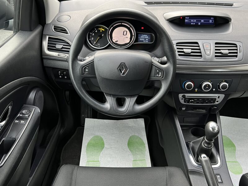 RENAULT MEGANE RENAULT MEGANE 3 III PHASE 2 1.5 DCI 95 Cv 1ERE MAIN / BLUETOOTH REGULATEUR CRIT AIR 