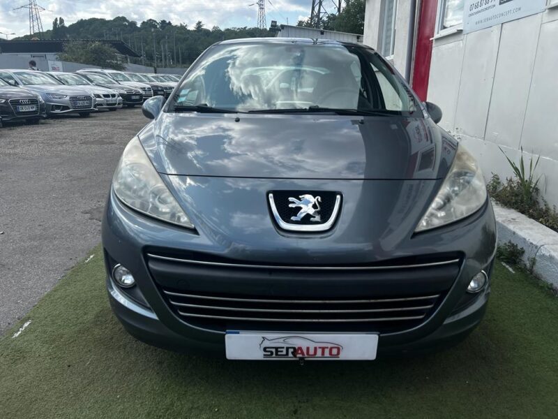 PEUGEOT 207 2010