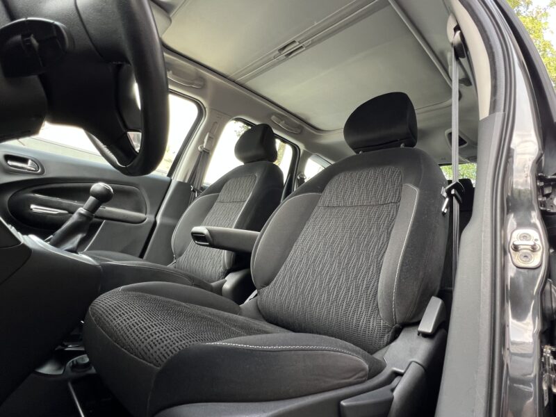 CITROEN C3 PICASSO 1.6 HDI 92 Cv 1ERE MAIN 41 600 Kms / TOIT PANORAMIQUE CRIT AIR 2 - Garantie1an