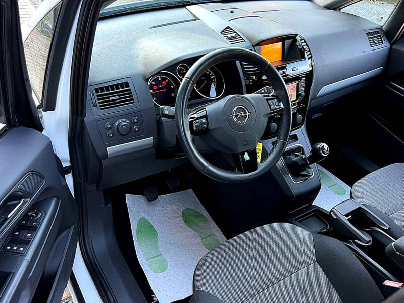 OPEL ZAFIRA II PHASE 2 1.7 CDTI 125 Cv 1ERE MAIN 7 PLACES GPS BLUETOOTH REGULATEUR - Garantie1an