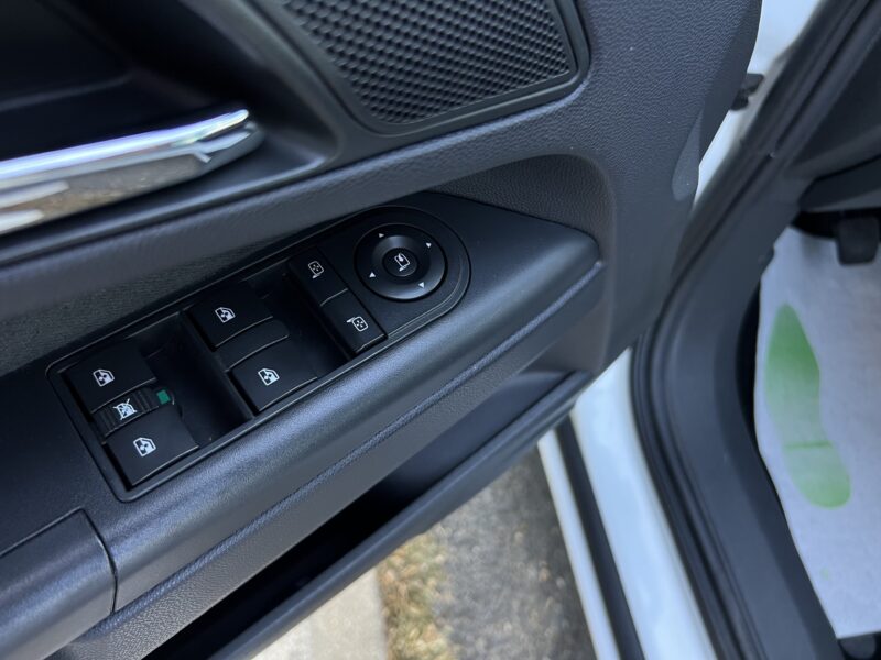 OPEL ZAFIRA II PHASE 2 1.7 CDTI 125 Cv 1ERE MAIN 7 PLACES GPS BLUETOOTH REGULATEUR - Garantie1an