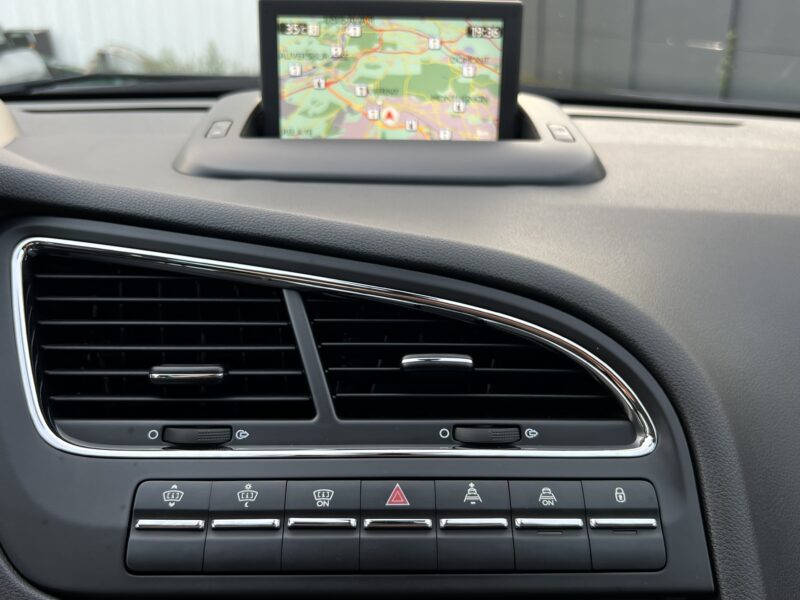 PEUGEOT 5008 FELINE 1.6 HDI 115 Cv FULL OPTIONS / LECTEUR DVD GPS CUIR TOIT PANO - Garantie1an