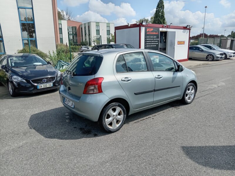 TOYOTA YARIS 2006